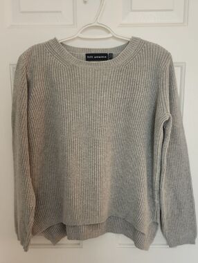 525 America Light Gray Rib-Knit Crewneck Sweater